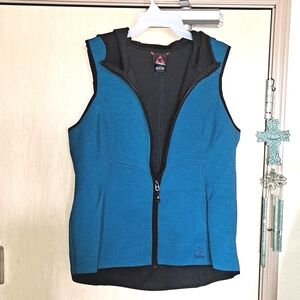 Hooded With Pockets Blue Athletic Vest, Brand Gerry, size XL, women's